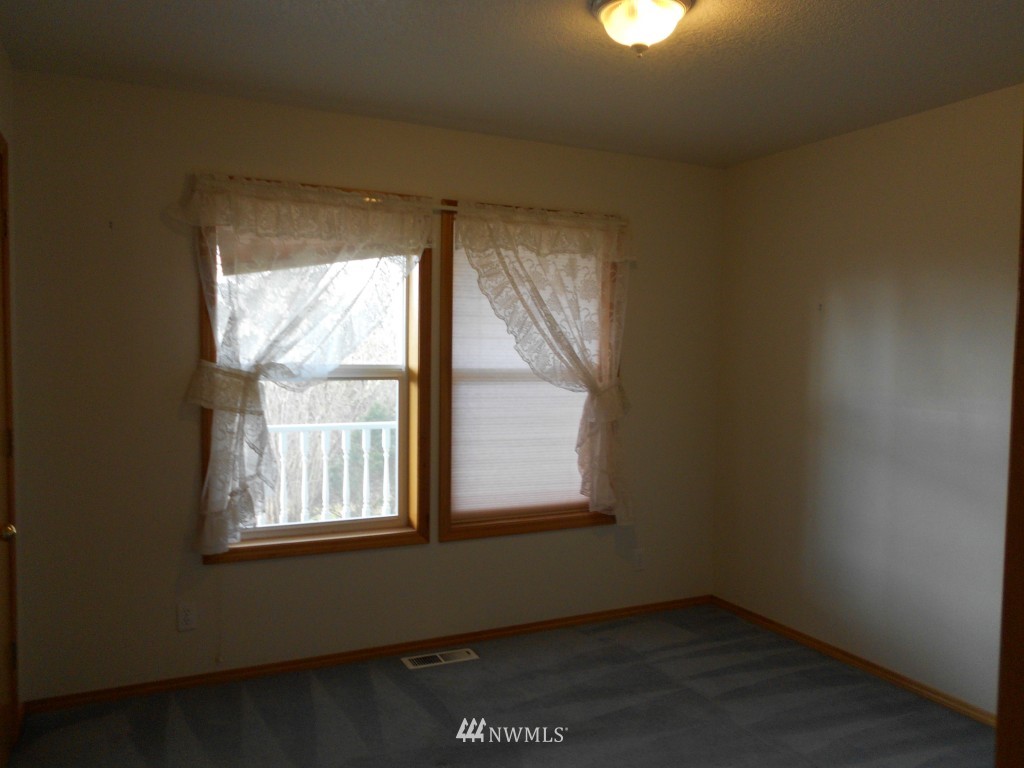 657 Mt Pleasant Road Kelso, WA 98626 - Photo 16 of 22 Gallery Image 16