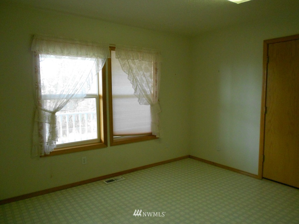 657 Mt Pleasant Road Kelso, WA 98626 - Photo 19 of 22 Gallery Image 19