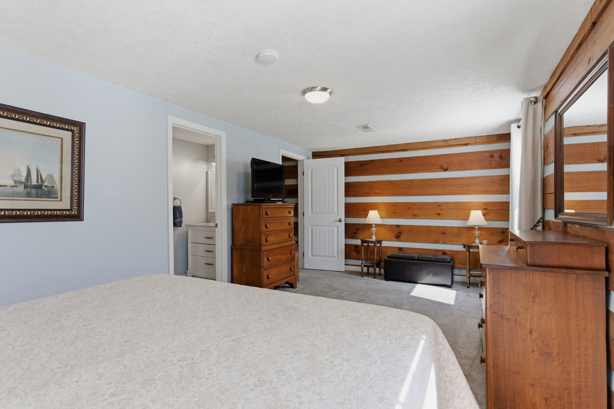 551 Mt Pleasant Road Kingston Springs, TN 37082 - Photo 37 of 68 a bedroom with a bed and a television