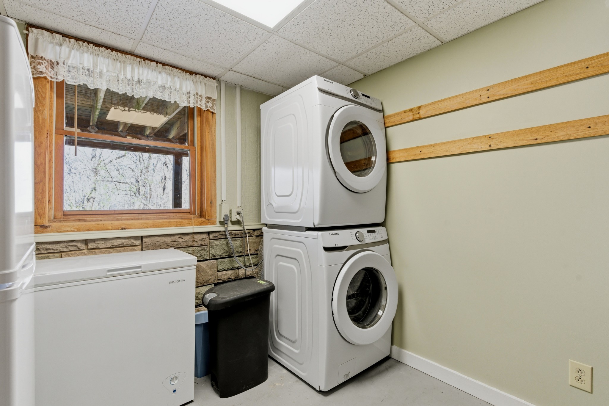 551 Mt Pleasant Road Kingston Springs, TN 37082 - Photo 42 of 68 a utility room with dryer and washer