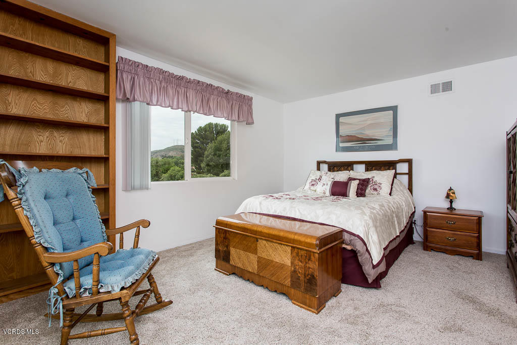 2688 Duval Road Camarillo, CA 93012 - Photo 23 of 45 20-2688 Duval Rd - HsHProd-21