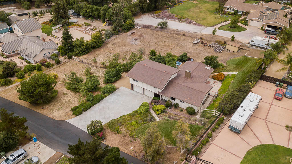 2688 Duval Road Camarillo, CA 93012 - Photo 34 of 45 2688 Duval Rd - HsHProd-31c (1)