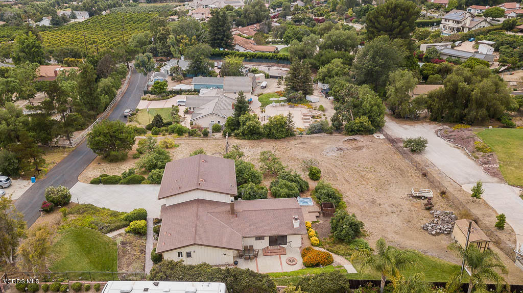 2688 Duval Road Camarillo, CA 93012 - Photo 37 of 45 2688 Duval Rd - HsHProd-32 (2)
