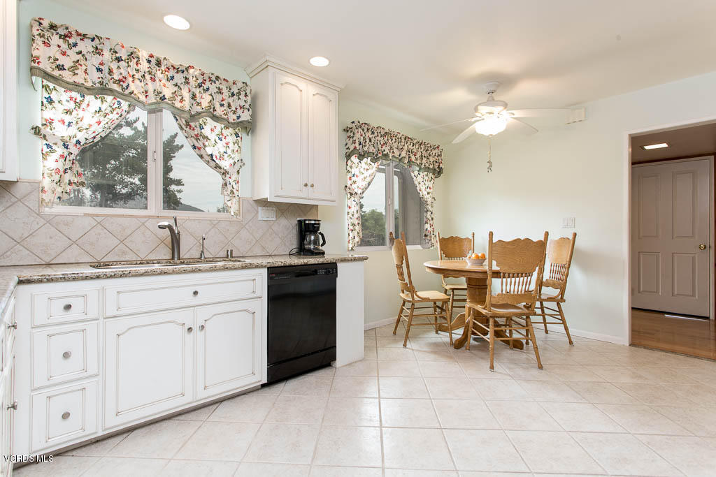 2688 Duval Road Camarillo, CA 93012 - Photo 5 of 45 03-2688 Duval Rd - HsHProd-12