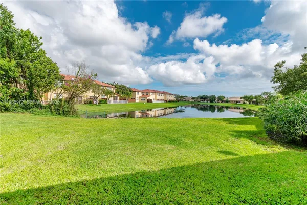 $2,100 | 1207 Northeast 32nd Terrace, Unit 1207, Homestead, FL 33033
