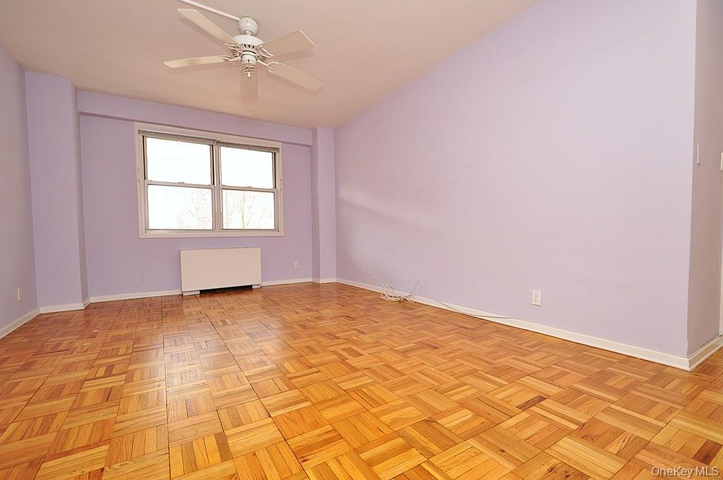 260 Garth Road, Unit 4G5 Scarsdale, NY 10583 - Photo 27 of 48 a view of empty room with window