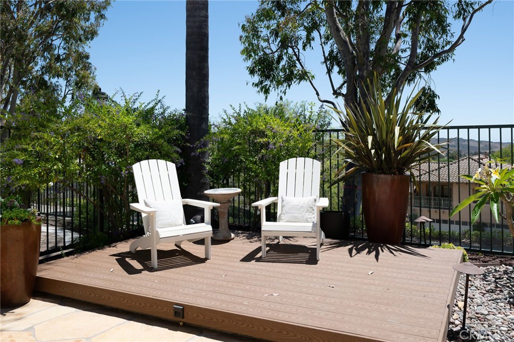 12 Serna Rancho Santa Margarita, CA 92688 - Photo 40 of 75 Separate entertaining spaces