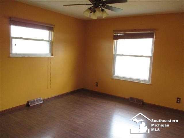 701 East Erie Road Temperance, MI 48182 - Photo 11 of 18 Gallery Image 11