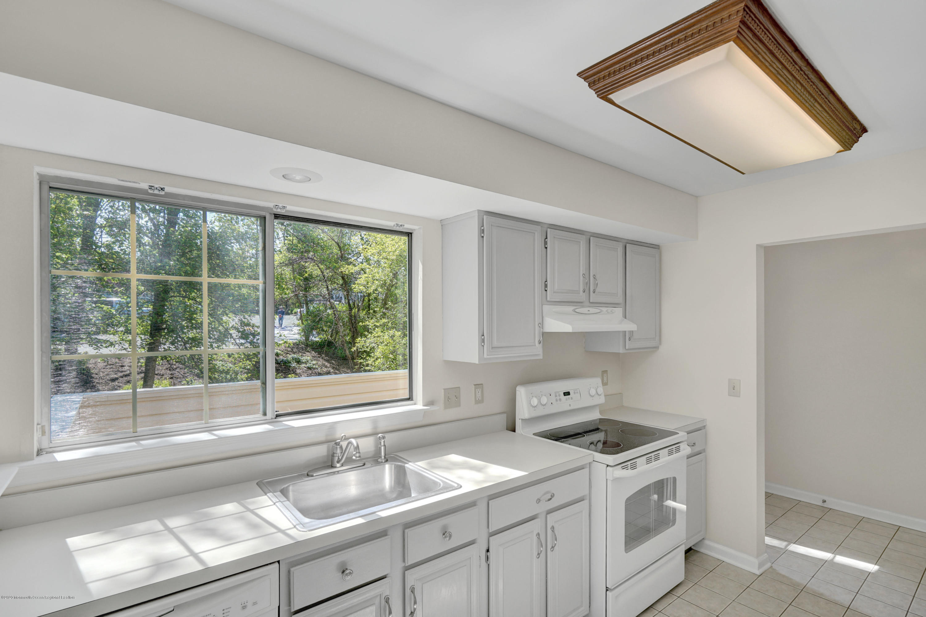68 Fieldstone Road Bedminster, NJ 07921 - Photo 12 of 36 016_dsc04239