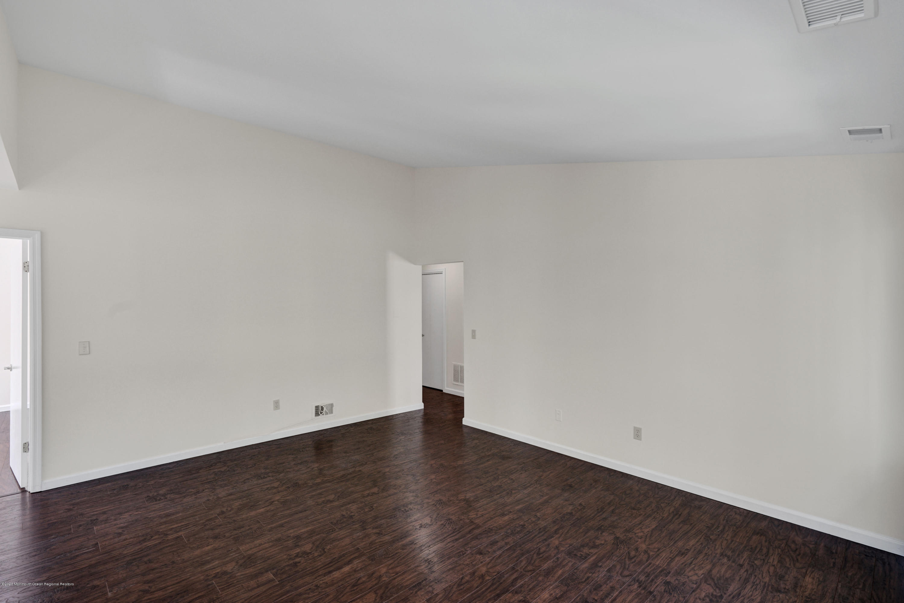 68 Fieldstone Road Bedminster, NJ 07921 - Photo 5 of 36 009_dsc04264