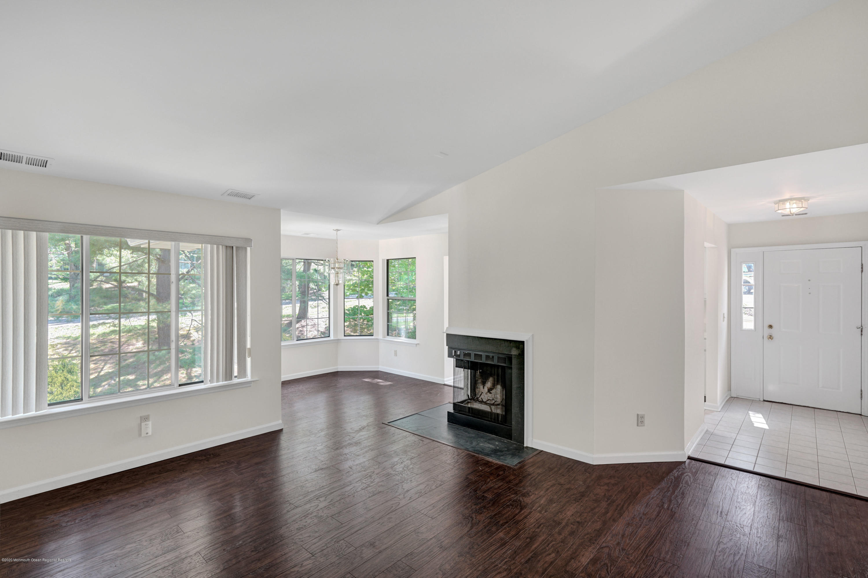 68 Fieldstone Road Bedminster, NJ 07921 - Photo 7 of 36 011_dsc04274