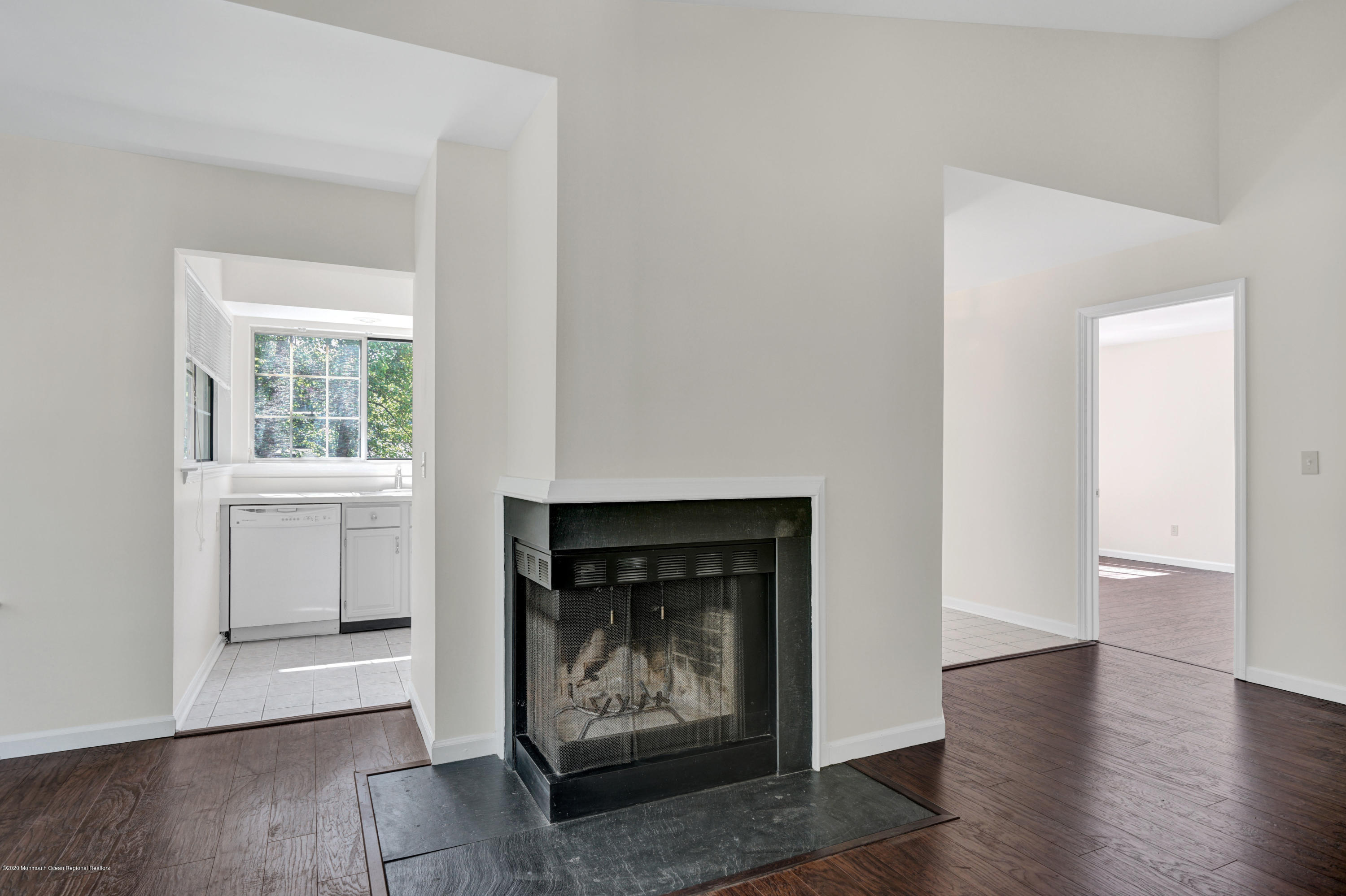 68 Fieldstone Road Bedminster, NJ 07921 - Photo 9 of 36 013_dsc04284