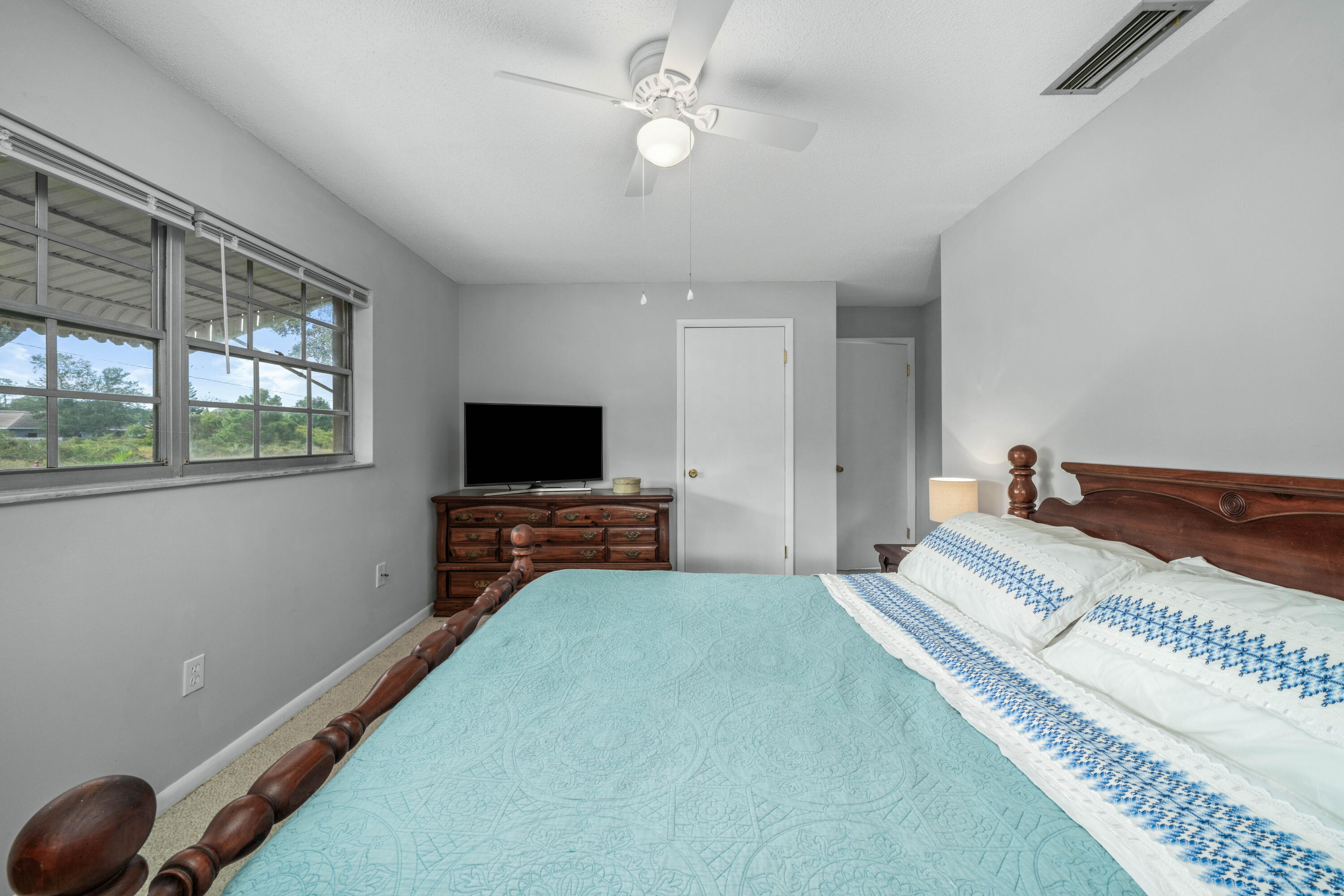 251 Grape Road Northwest Lake Placid, FL 33852 - Photo 14 of 24 interior - second bedroom - 4