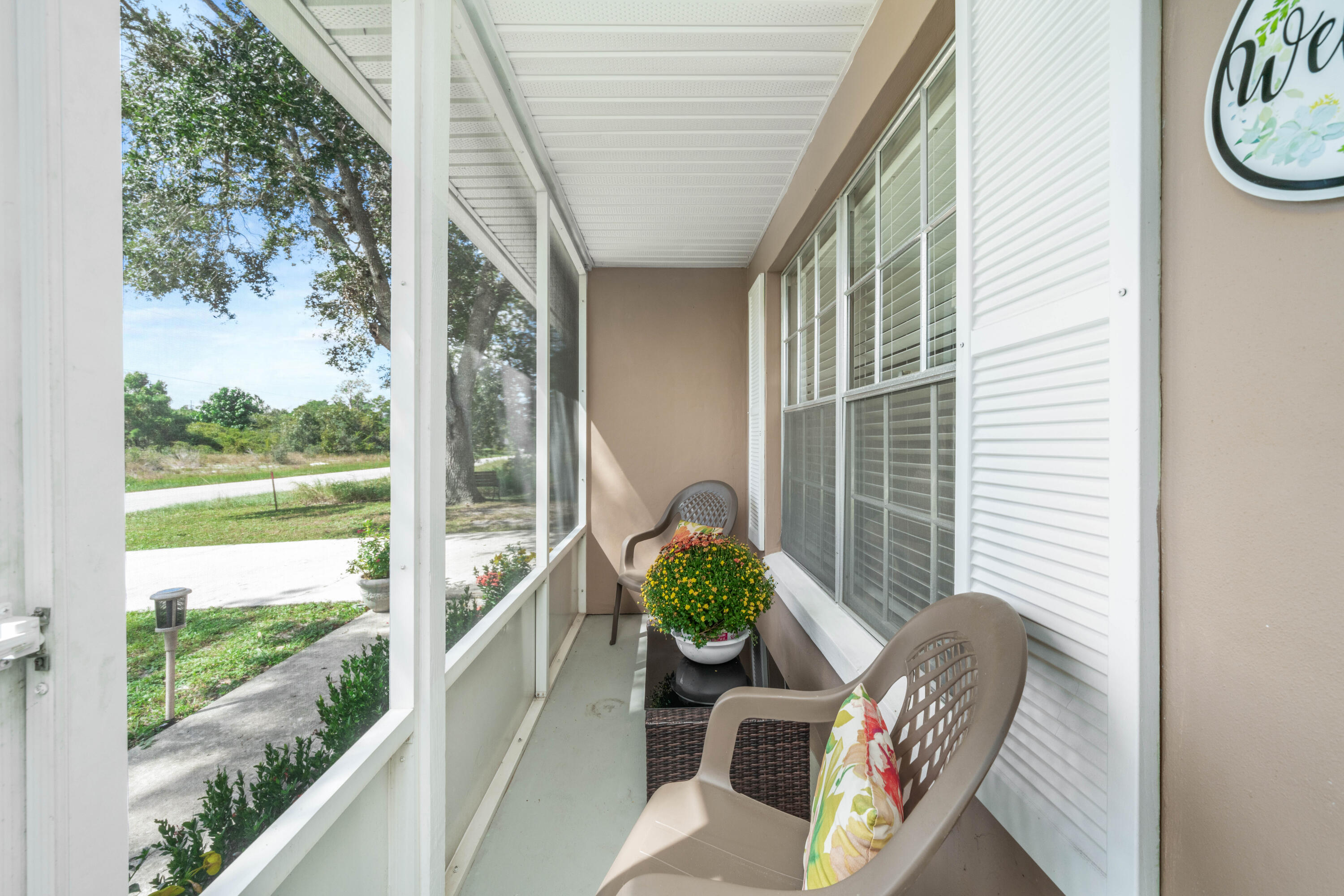 251 Grape Road Northwest Lake Placid, FL 33852 - Photo 9 of 24 interior - front porch