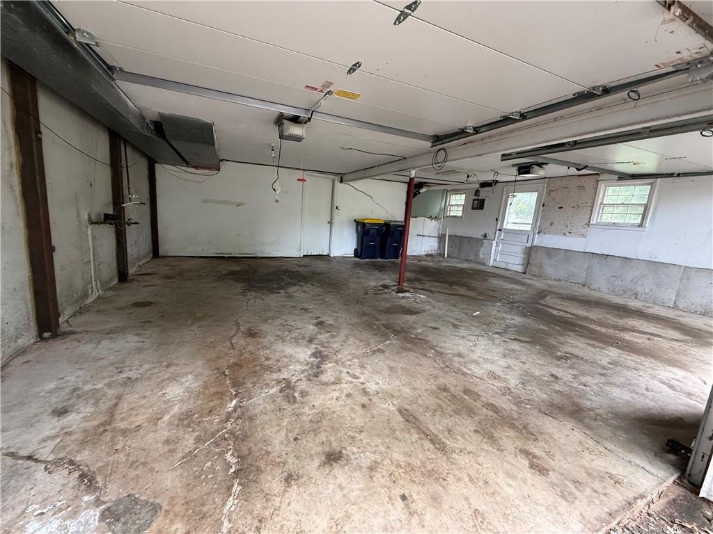 5008 Spring Street Kansas City, MO 64133 - Photo 32 of 36
