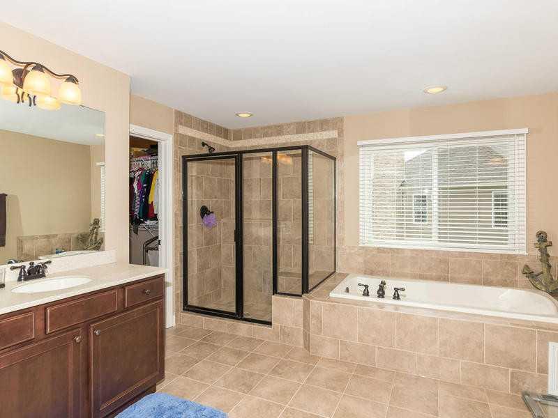 4859 Rustling Ridge Court Noblesville, IN 46062 - Photo 10 of 21 Gallery Image 10