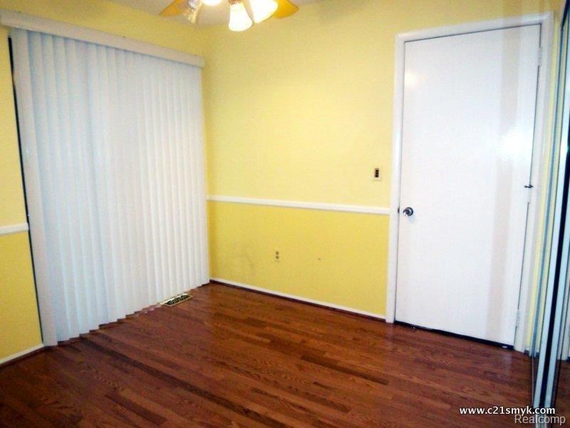 23233 Farmington Road, Unit 22 Farmington, MI 48336 - Photo 13 of 25 Breakfast room