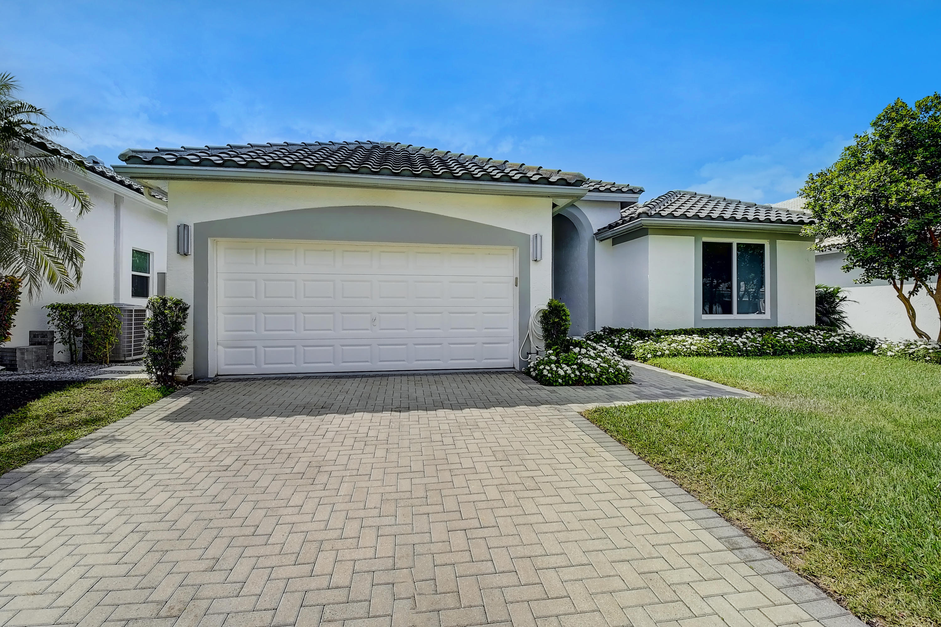 5735 Regency Circle West Boca Raton, FL 33496 - Photo 2 of 34 02_virtuals1 (2)