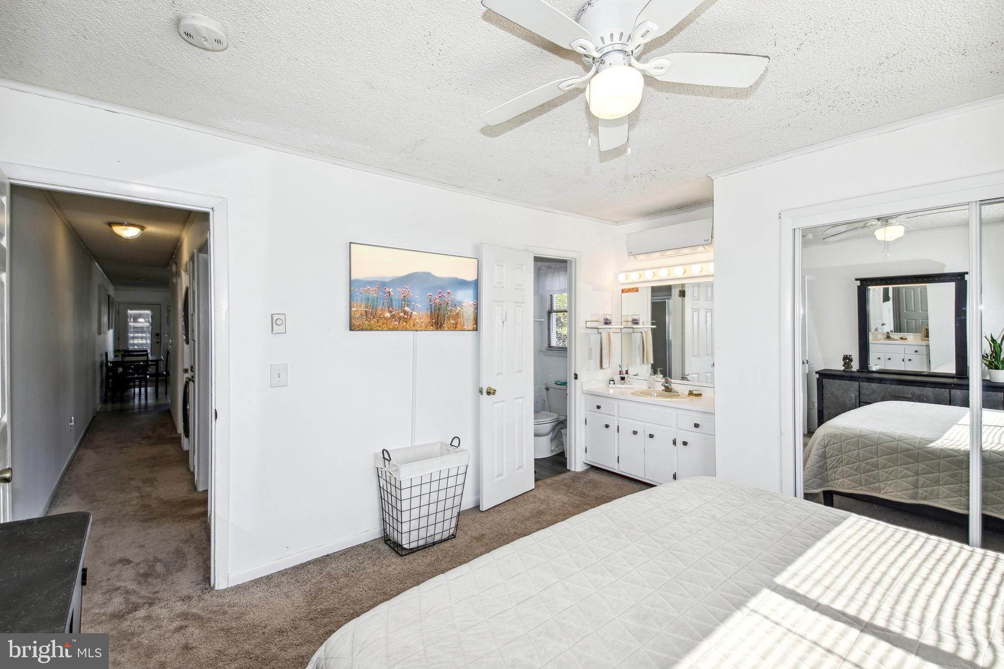 2803 Gull Way, Unit B01 Ocean City, MD 21842 - Photo 26 of 56 Primary Suite