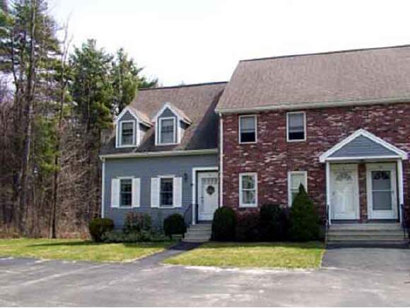 233 Oak Ridge Road, Unit 8 Plaistow, NH 03865 - Photo 1 of 2 Gallery Image 1