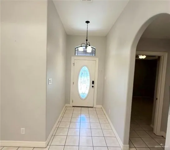 $1,300 | 612 South Resplandor Street, Mission, TX 78572