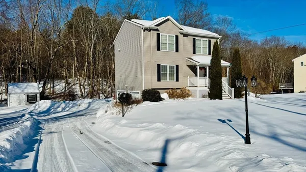$4,350 | 294 Hayden Rowe Street, Unit 294, Hopkinton, MA 01748