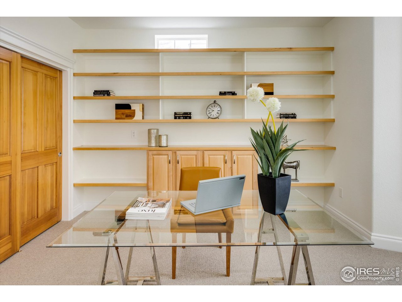 1241 High Street Boulder, CO 80304 - Photo 10 of 36 a living room with furniture