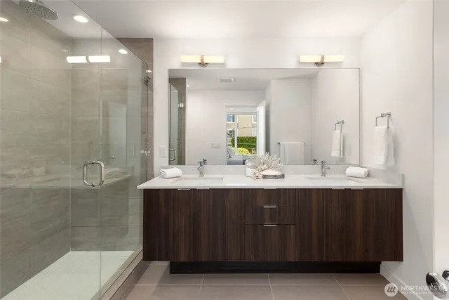 $1,245,000 | 1918 5th Avenue North, Unit B, Seattle, WA 98109