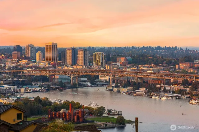 $1,245,000 | 1918 5th Avenue North, Unit B, Seattle, WA 98109