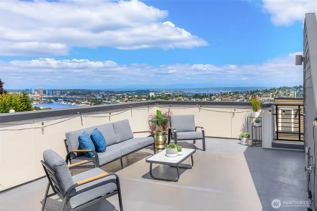 $1,245,000 | 1918 5th Avenue North, Unit B, Seattle, WA 98109