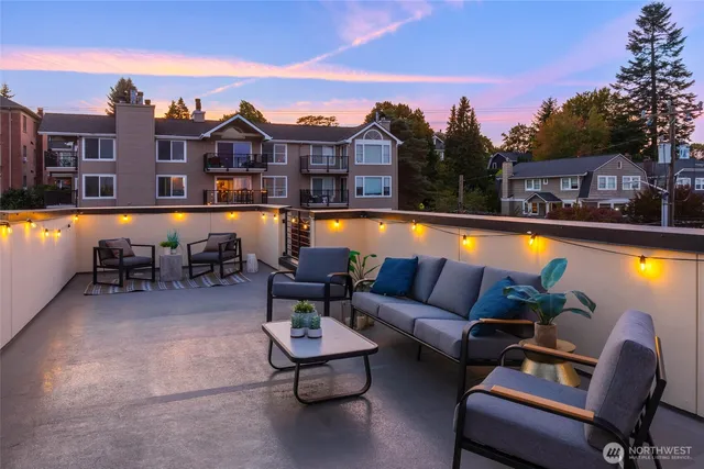 $1,245,000 | 1918 5th Avenue North, Unit B, Seattle, WA 98109