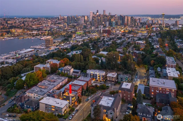 $1,245,000 | 1918 5th Avenue North, Unit B, Seattle, WA 98109