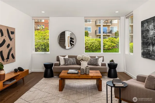 $1,245,000 | 1918 5th Avenue North, Unit B, Seattle, WA 98109