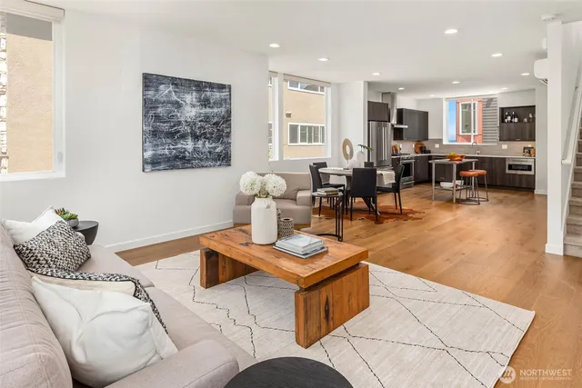 $1,245,000 | 1918 5th Avenue North, Unit B, Seattle, WA 98109