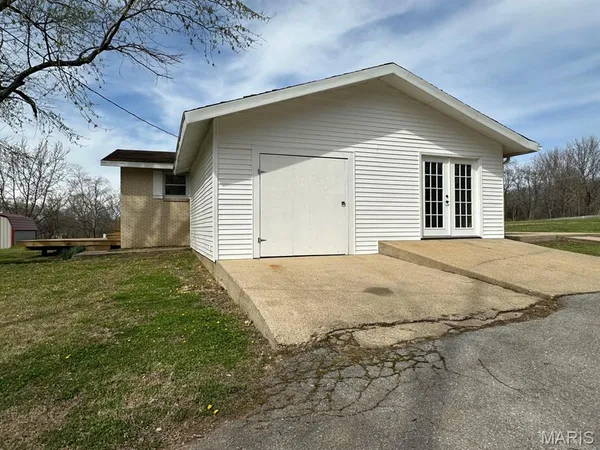 $239,900 | 15606 County Road 624, Dexter, MO 63841