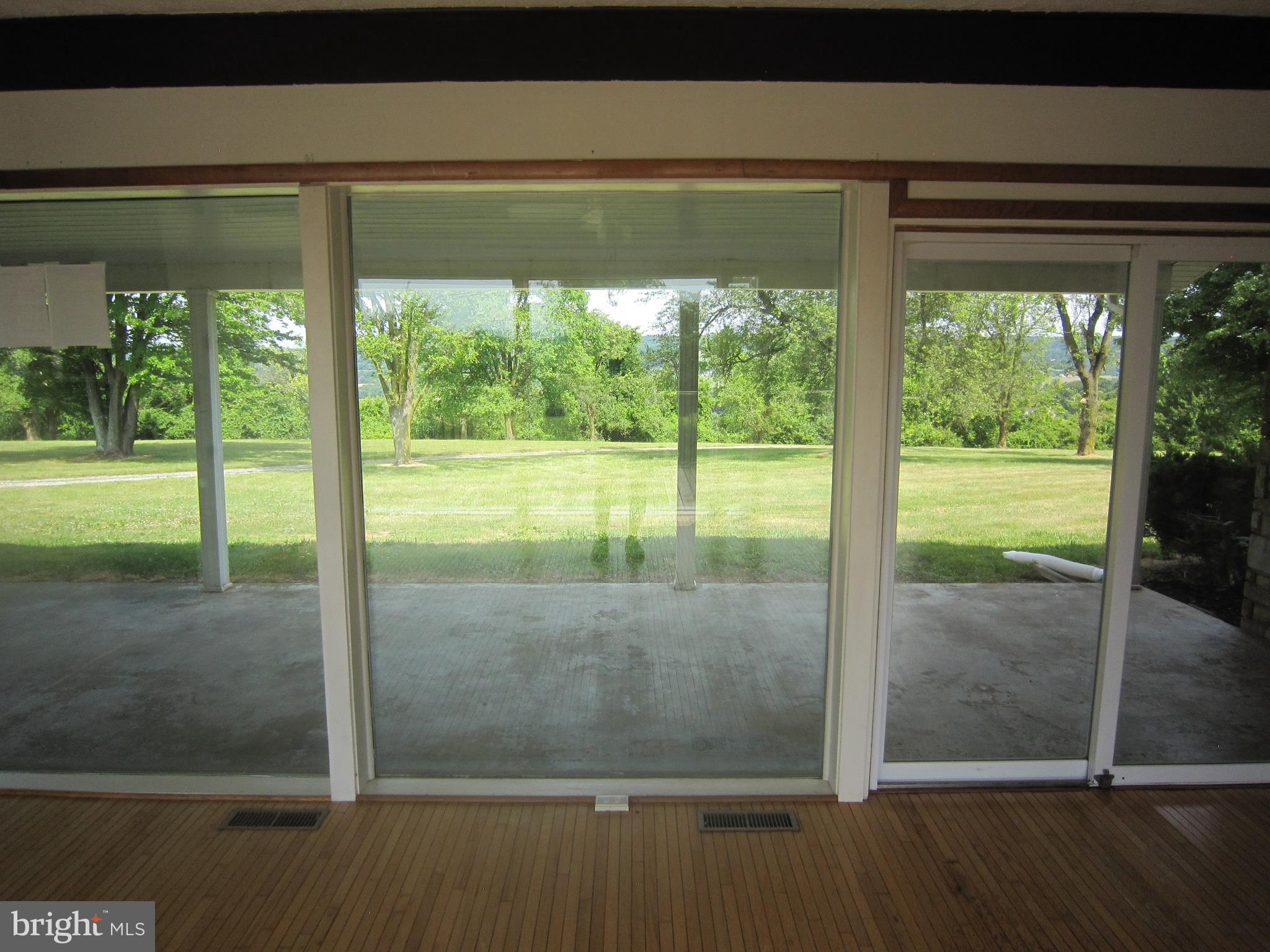 2749 Ebbvale Road Manchester, MD 21102 - Photo 11 of 30 View of Front from Family Room