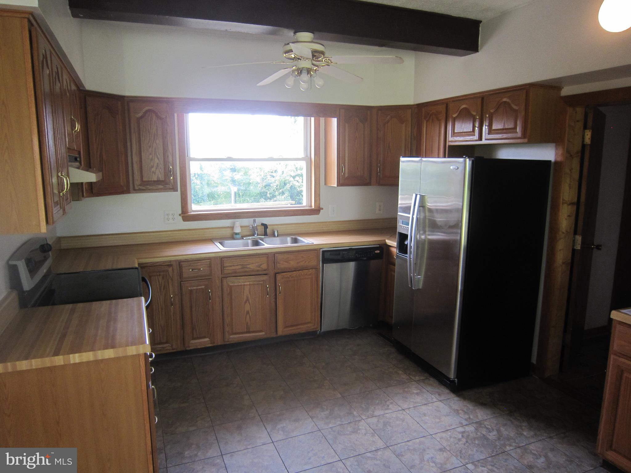 2749 Ebbvale Road Manchester, MD 21102 - Photo 8 of 30 Kitchen