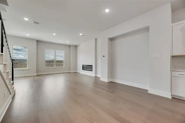 $559,990 | 945 Heights Way, Plano, TX 75075