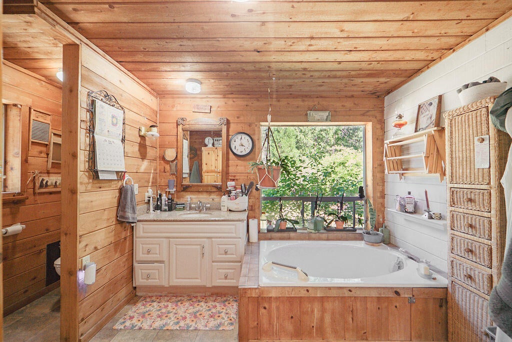 761-691 Gratten Road Trinity Center, CA 96091 - Photo 13 of 57 Gallery Image 13