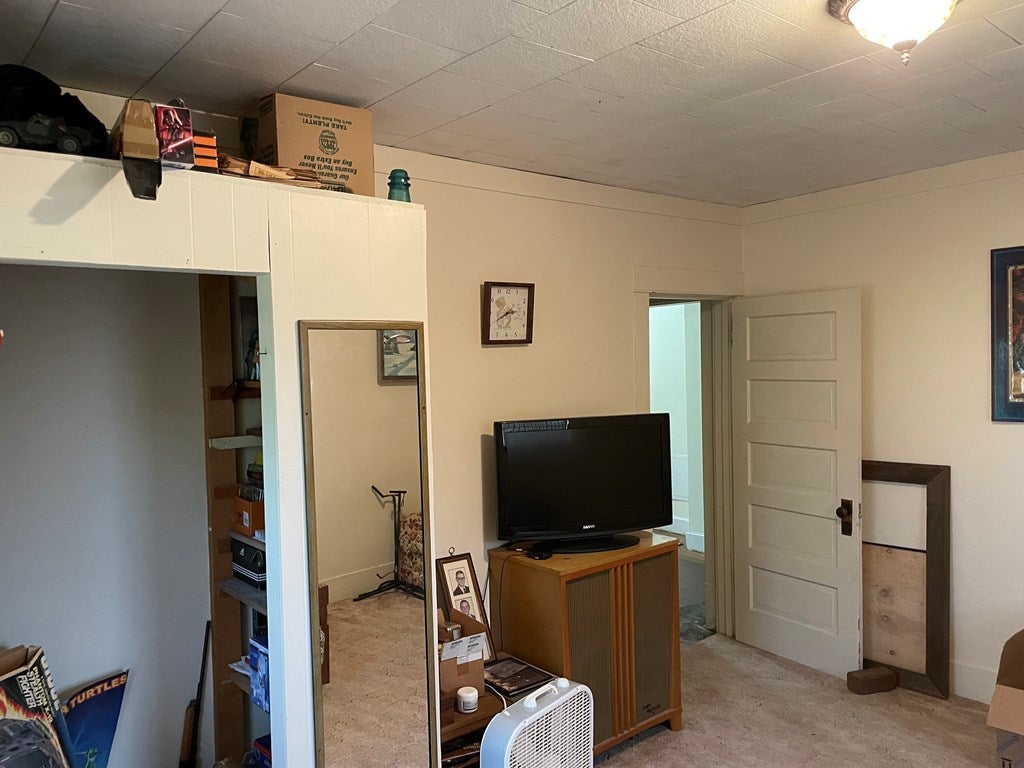 810 South E Road Giltner, NE 68841 - Photo 23 of 54 Gallery Image 23