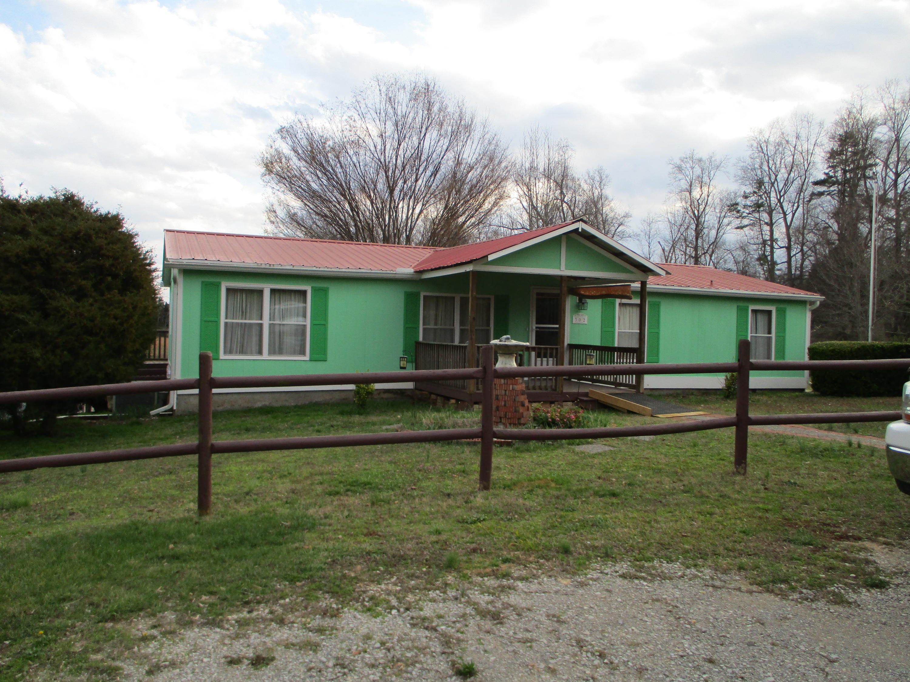 302 Red Pond Road Sweetwater, TN 37874 - Photo 1 of 31 IMG_0281