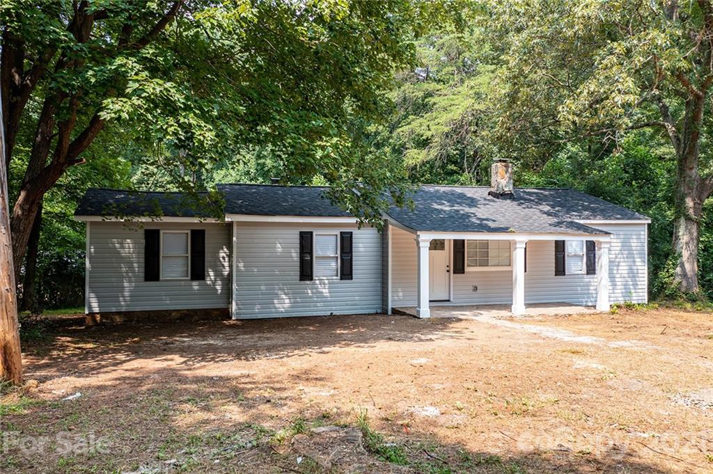 1376 Harless Road Lincolnton, NC 28092 - Photo 1 of 15 Gallery Image 1