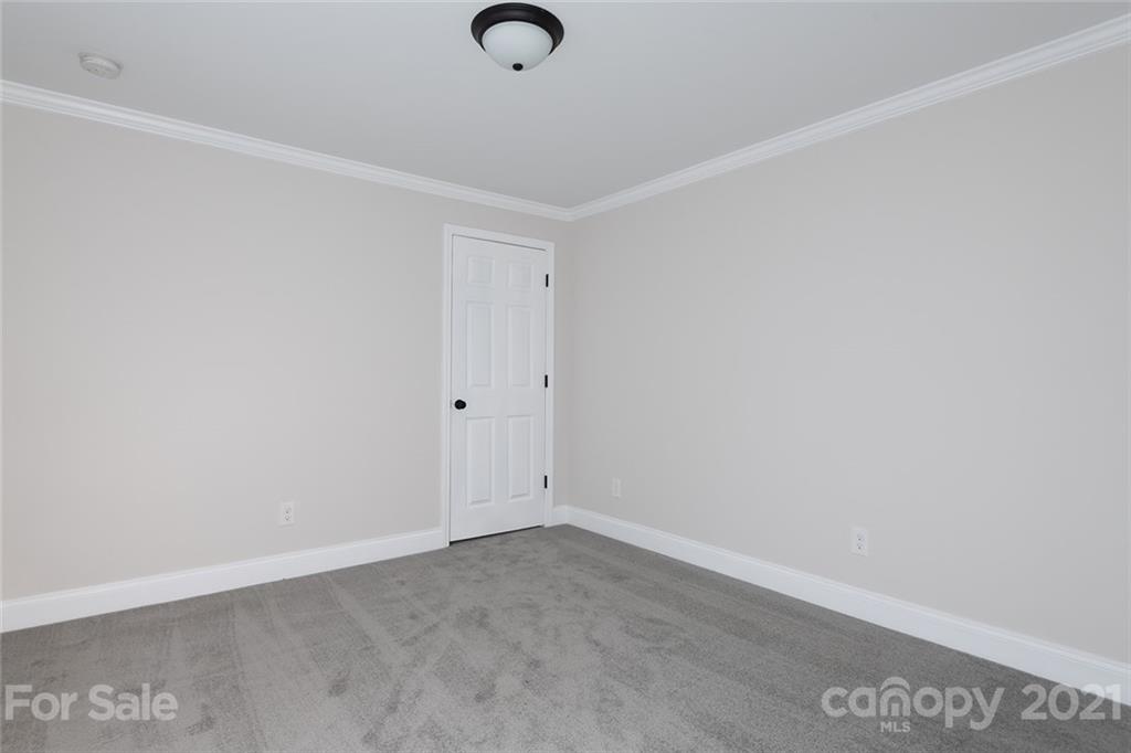 1376 Harless Road Lincolnton, NC 28092 - Photo 9 of 15 Gallery Image 9
