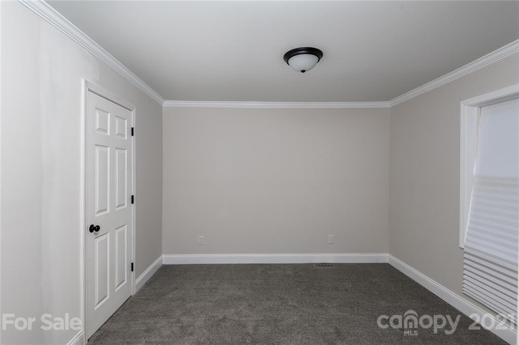 1376 Harless Road Lincolnton, NC 28092 - Photo 10 of 15 Gallery Image 10