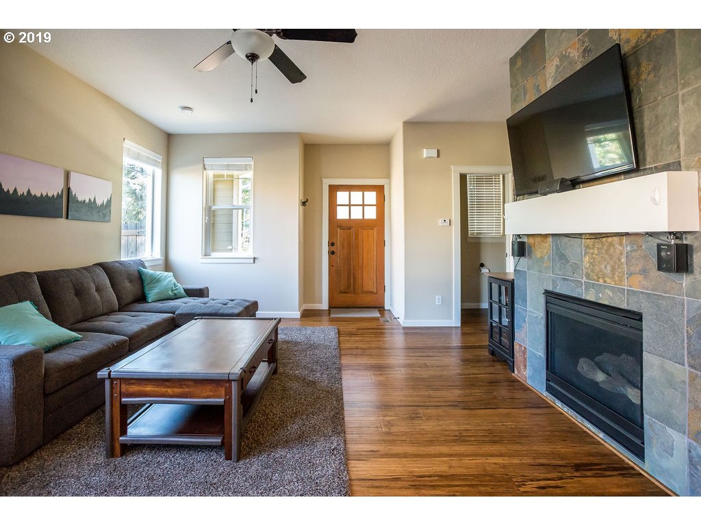 14037 South Caufield Road Oregon City, OR 97045 - Photo 2 of 16 Gallery Image 2