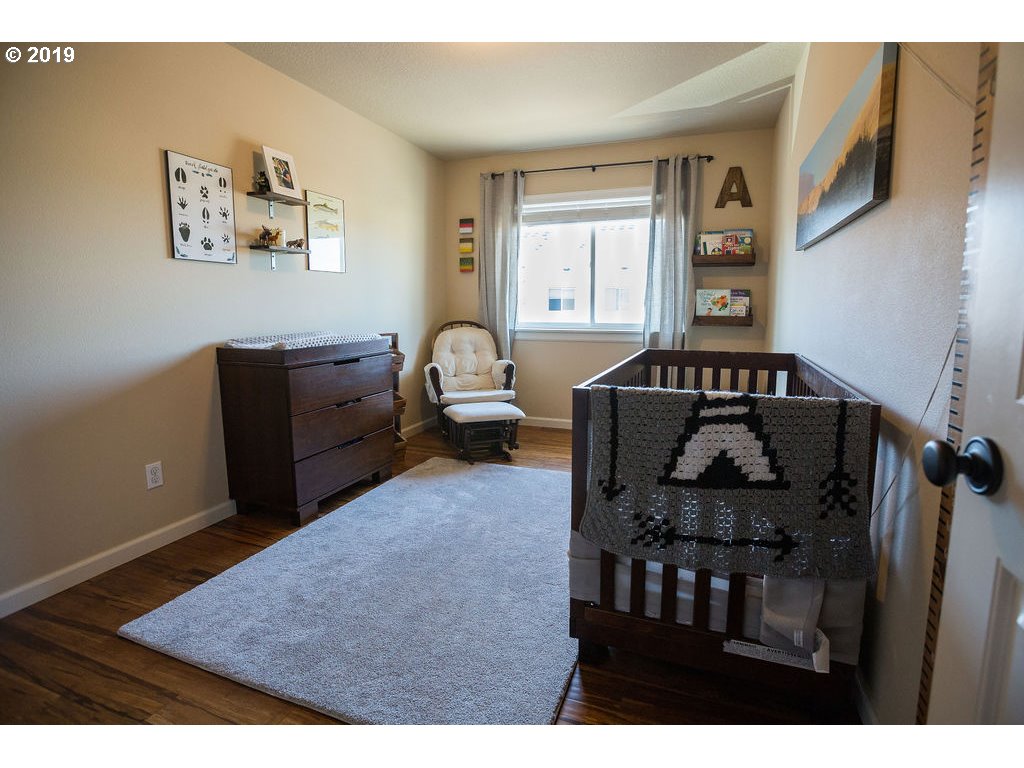 14037 South Caufield Road Oregon City, OR 97045 - Photo 11 of 16 Gallery Image 11