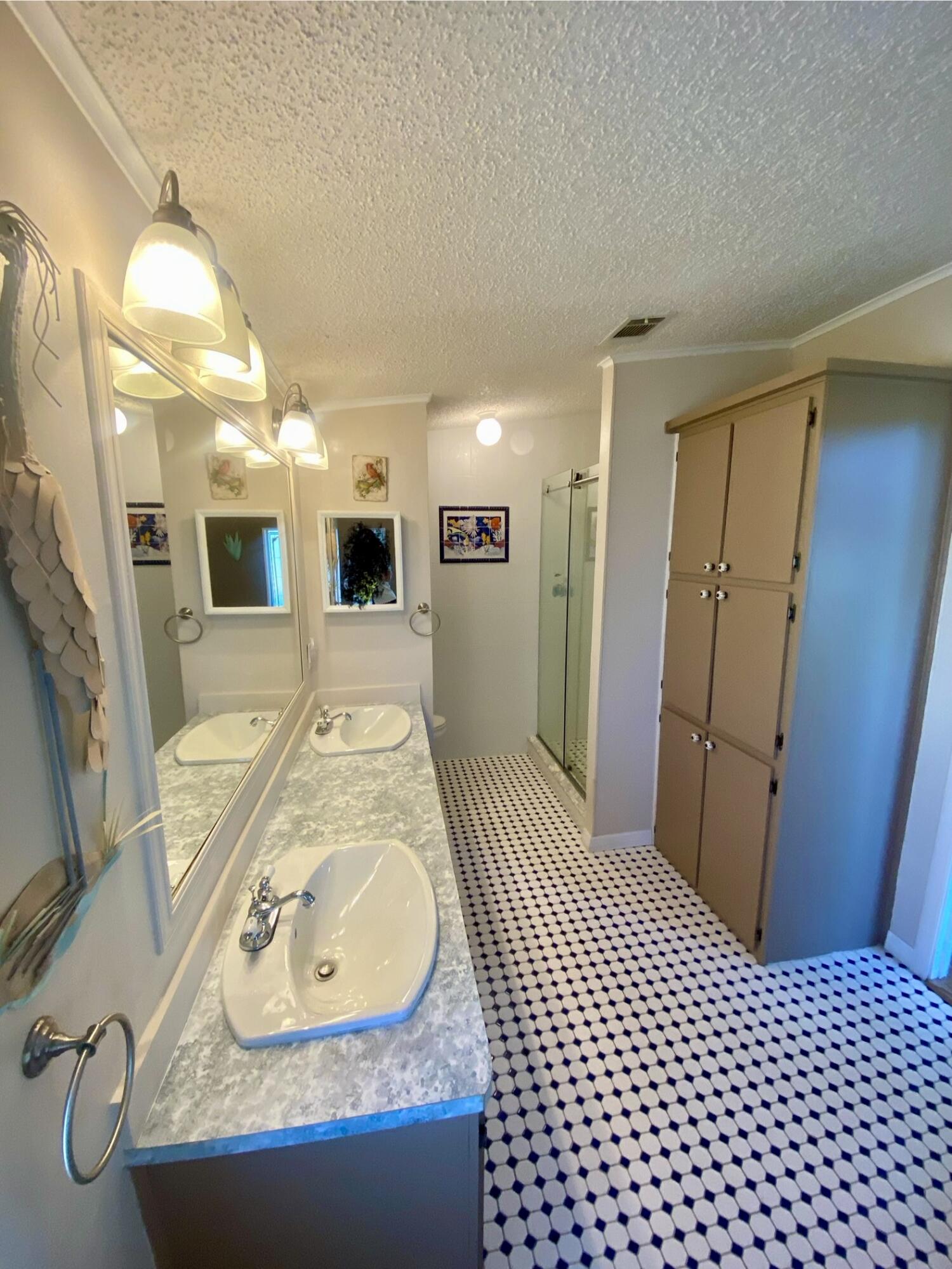 469 Hemingway Terrace Fort Pierce, FL 34982 - Photo 15 of 22 IMG_2677