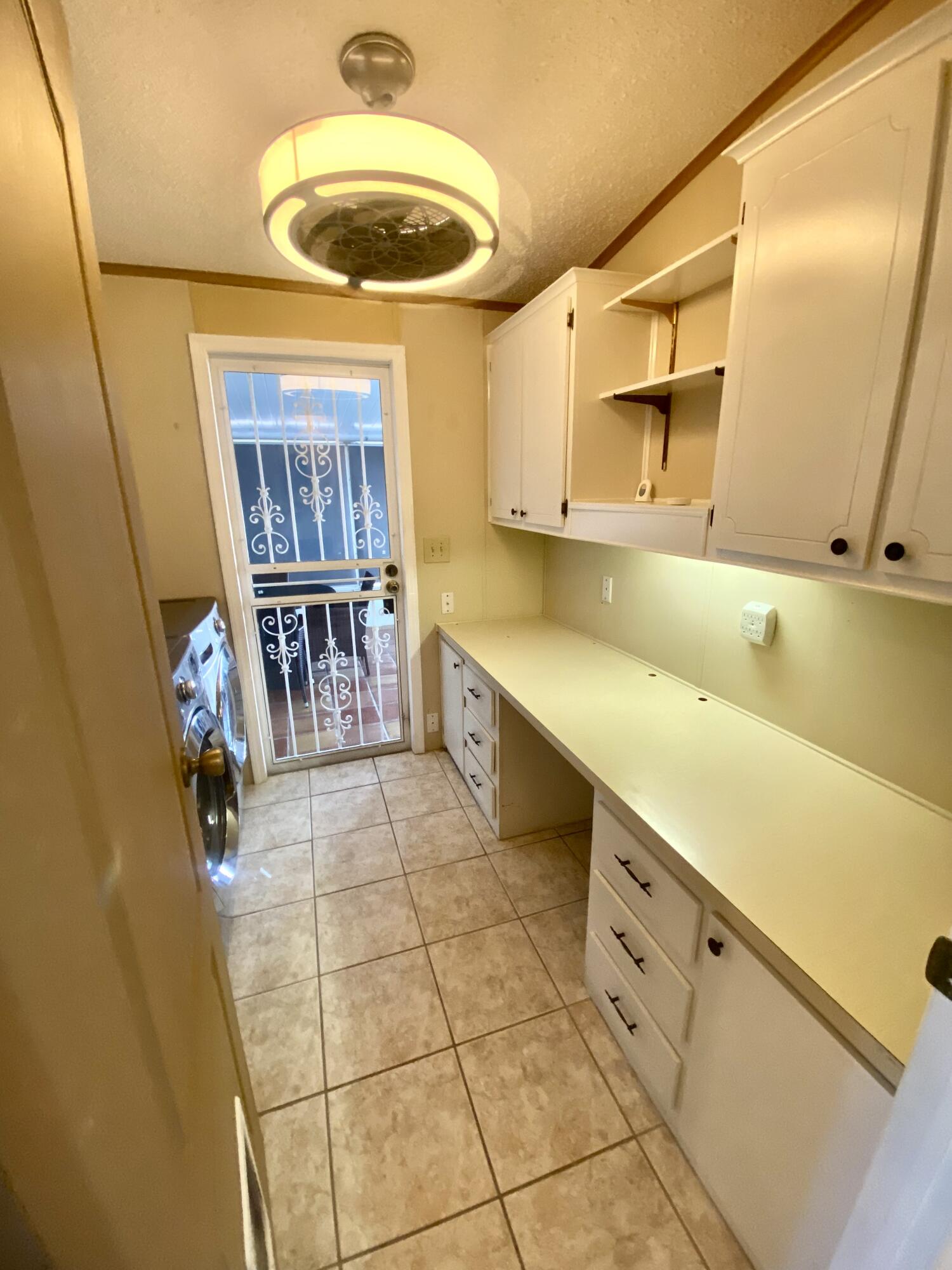 469 Hemingway Terrace Fort Pierce, FL 34982 - Photo 9 of 22 IMG_2662