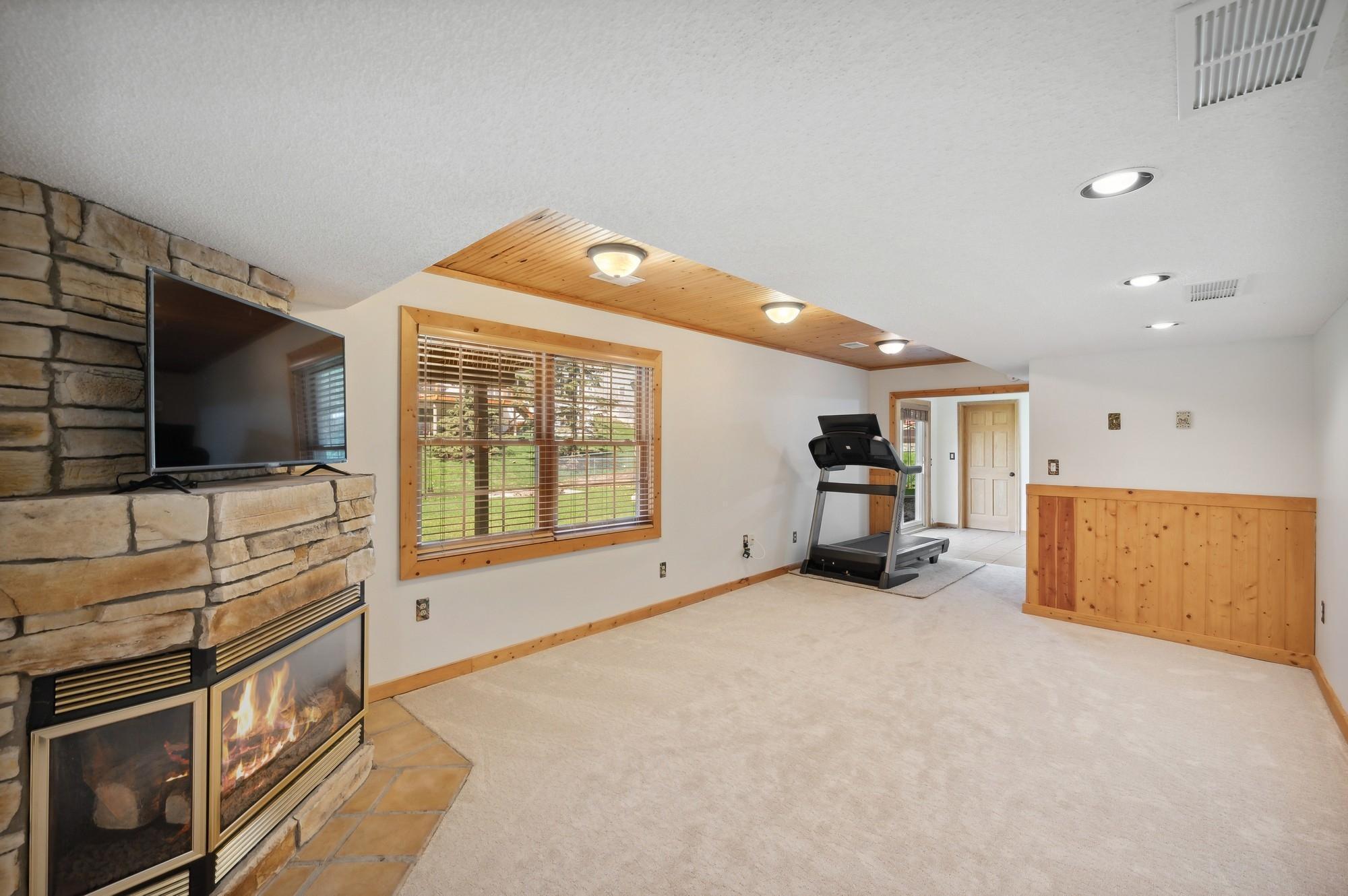 3899 Mersey Point Eagan, MN 55123 - Photo 16 of 21