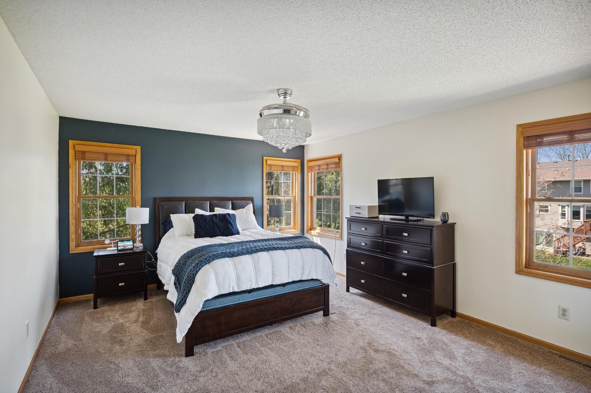 3899 Mersey Point Eagan, MN 55123 - Photo 9 of 21